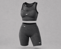 Conjunto deportivo biker y top para mujer diseño moderno y cómodo